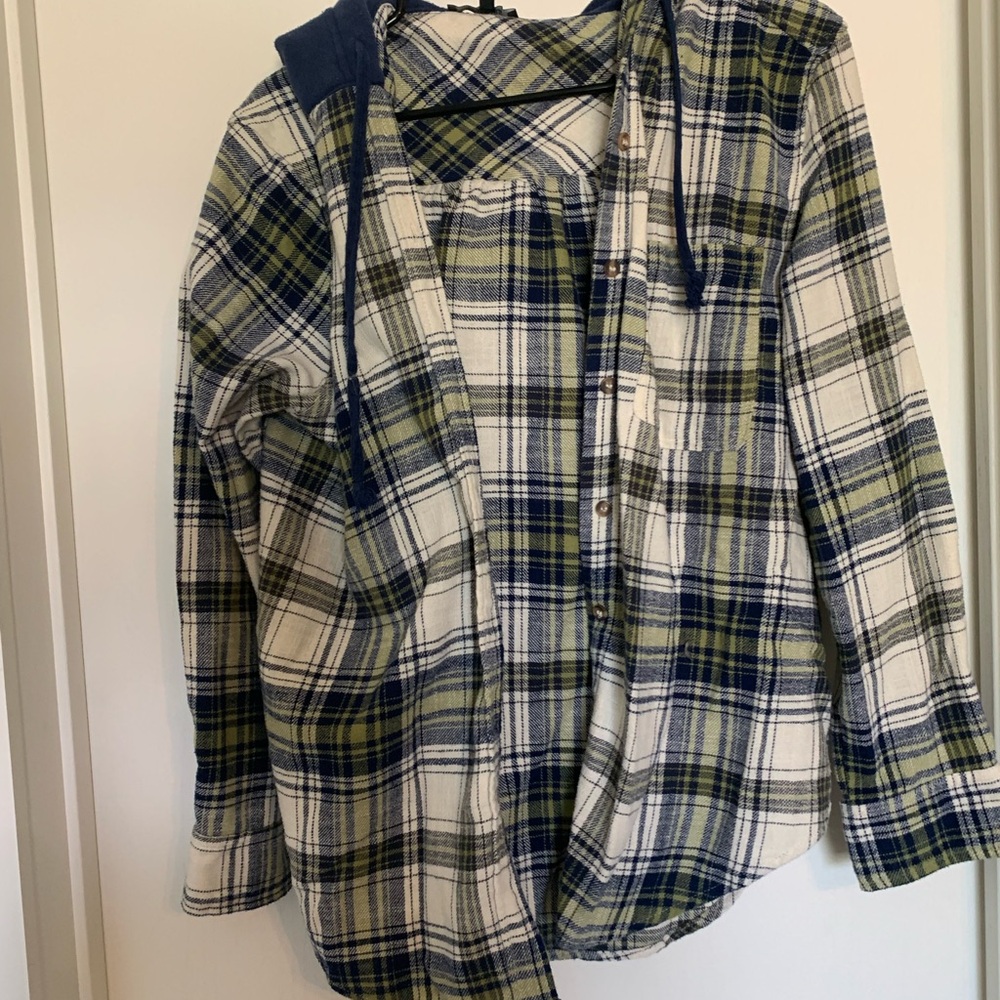 Love Tree Blue and White Plaid Shirt